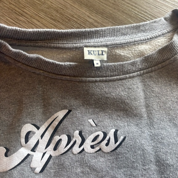 Kule The Raleigh Aprés Ski Sweatshirt - Picture 9 of 11